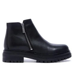 Arletta Black Leather Ankle Boots<Carl Scarpa Store