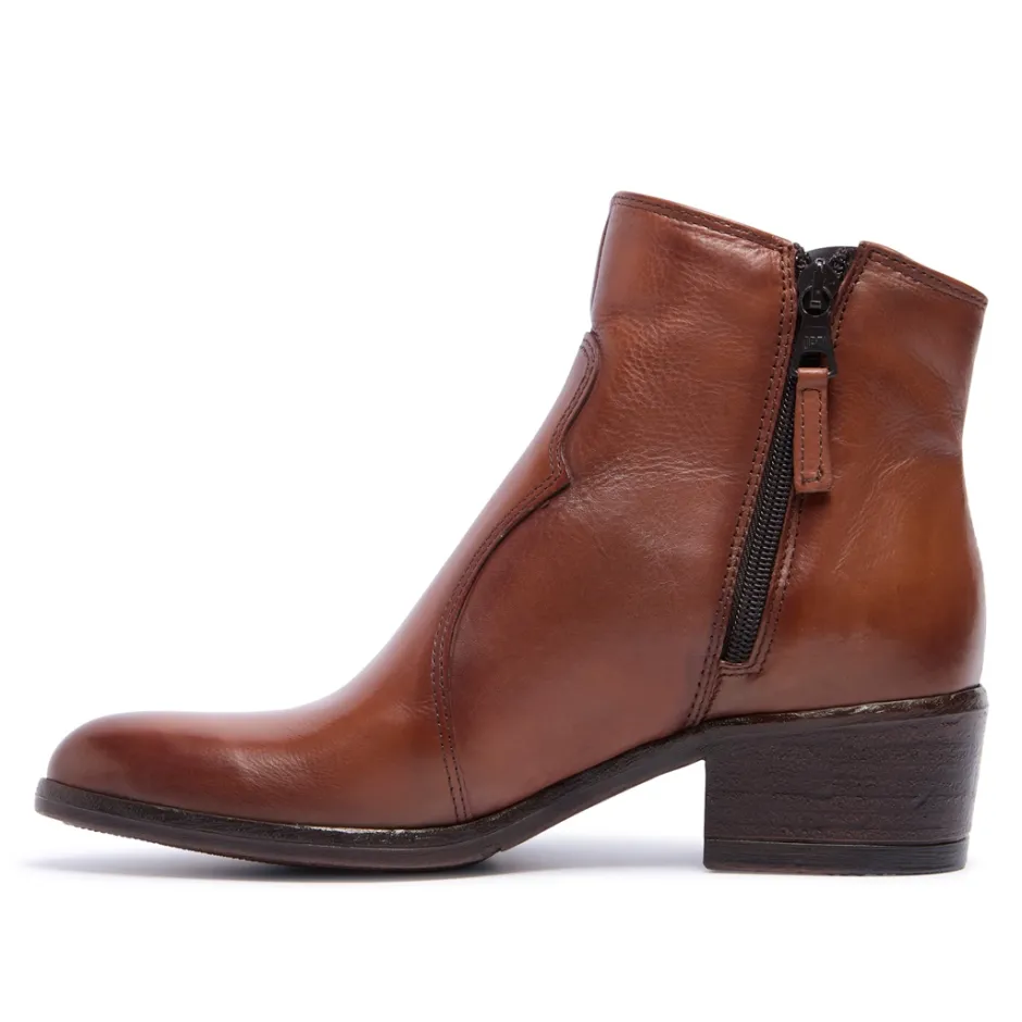 Caliana Tan Leather Ankle Boots<Carl Scarpa Outlet