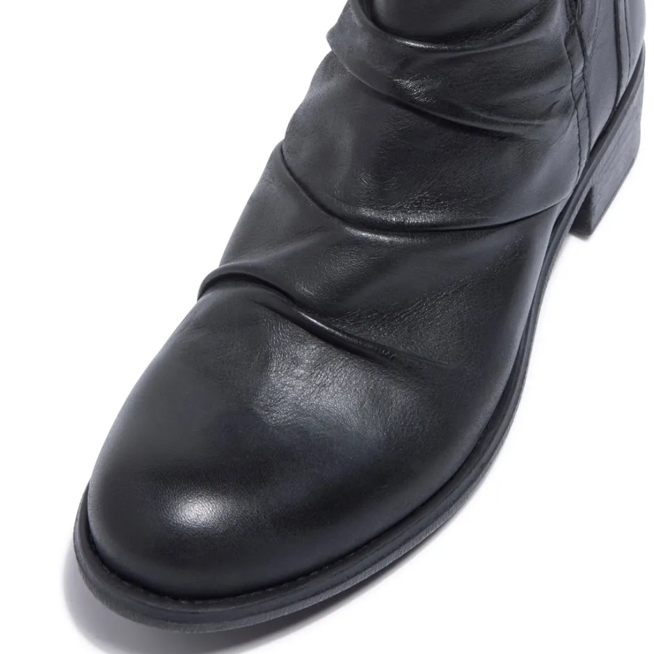 Felice Black Leather Ankle Boots<Carl Scarpa Store