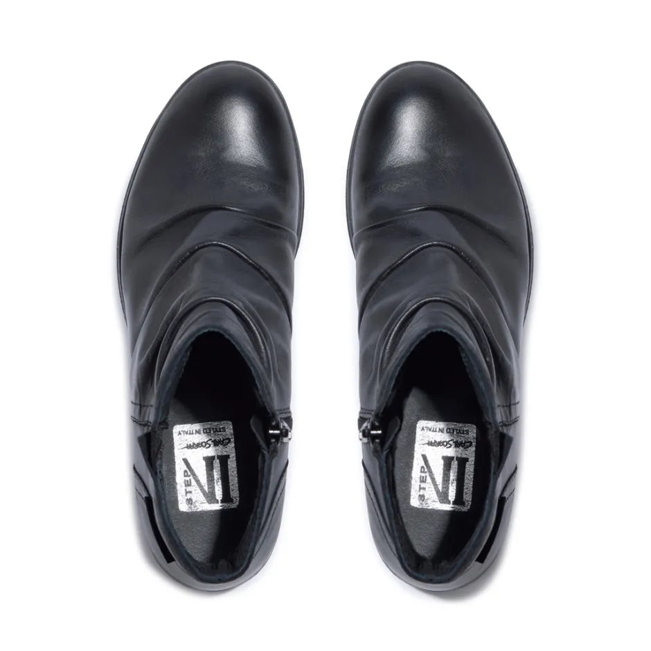 Felice Black Leather Ankle Boots<Carl Scarpa Store