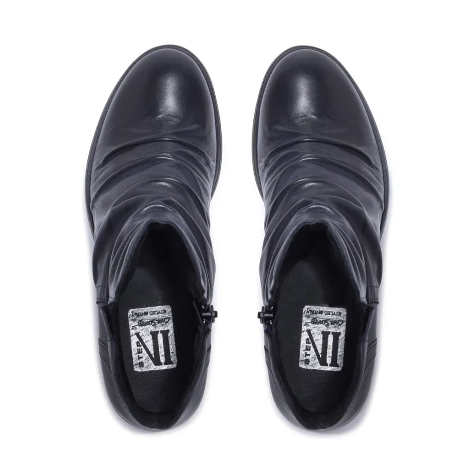 Felice Navy Leather Ankle Boots<Carl Scarpa Flash Sale
