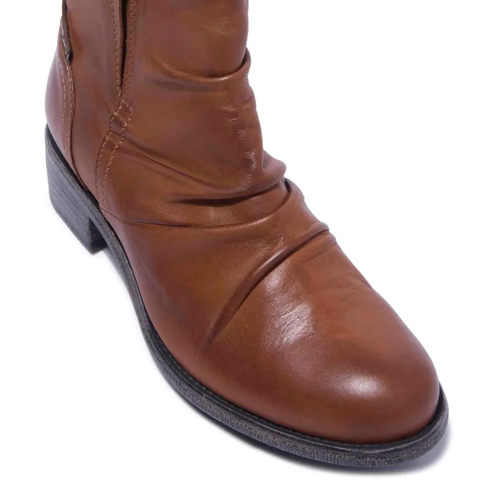 Felice Tan Leather Ankle Boots<Carl Scarpa New