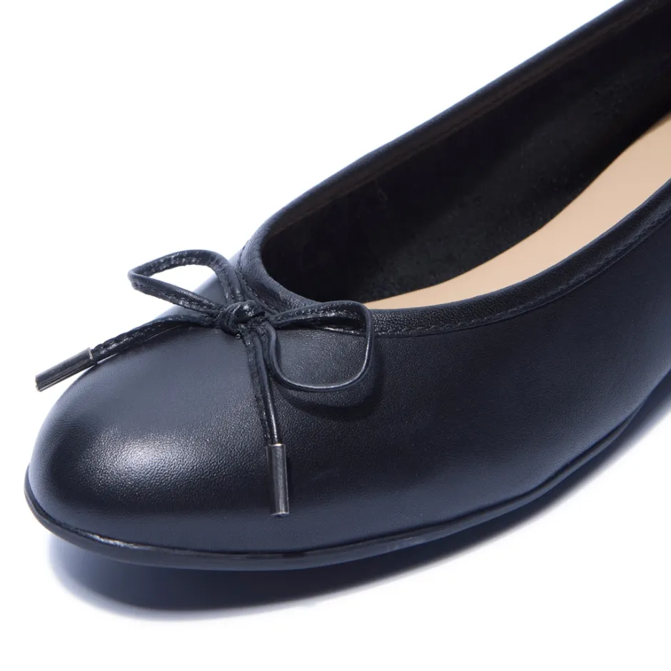 Hosanna Black Leather Ballet Flats<Carl Scarpa Cheap