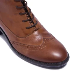 Isla Tan Leather Ankle Boots<Carl Scarpa New