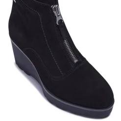 Kelania Black Suede Ankle Boots<Carl Scarpa Online