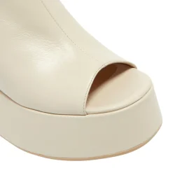 Mirra Off White Leather Wedge Platform Sandals<Carl Scarpa Store