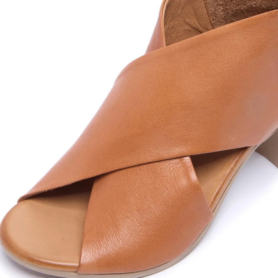 Piacere Tan Leather Crossover Sandals<Carl Scarpa Best Sale