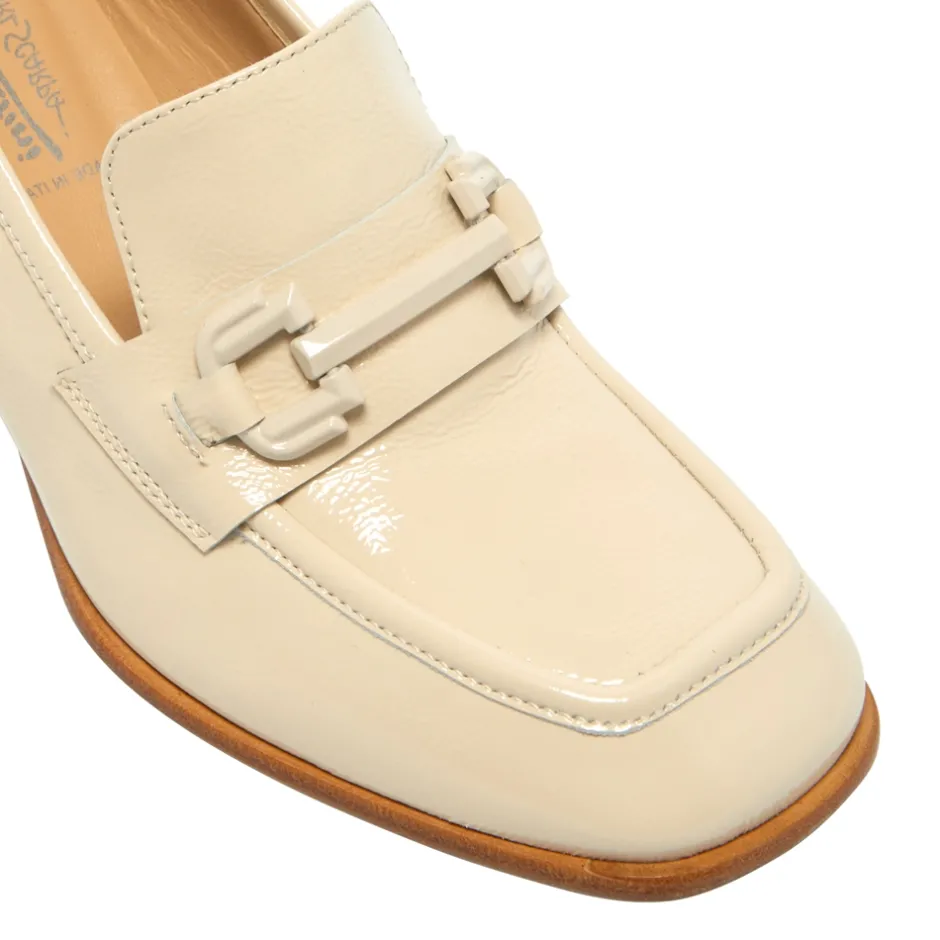 Senso Off White Leather Block Heel Loafers<Carl Scarpa Flash Sale