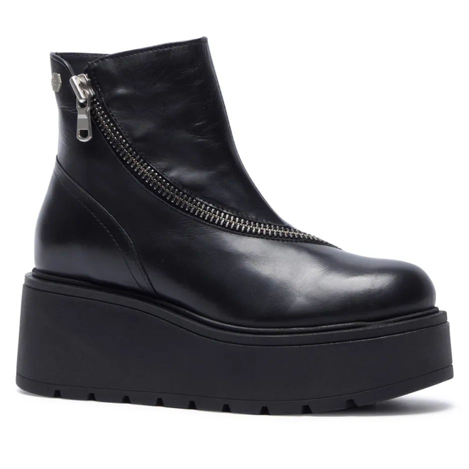 Serpentina Black Leather Ankle Boots<Carl Scarpa Store