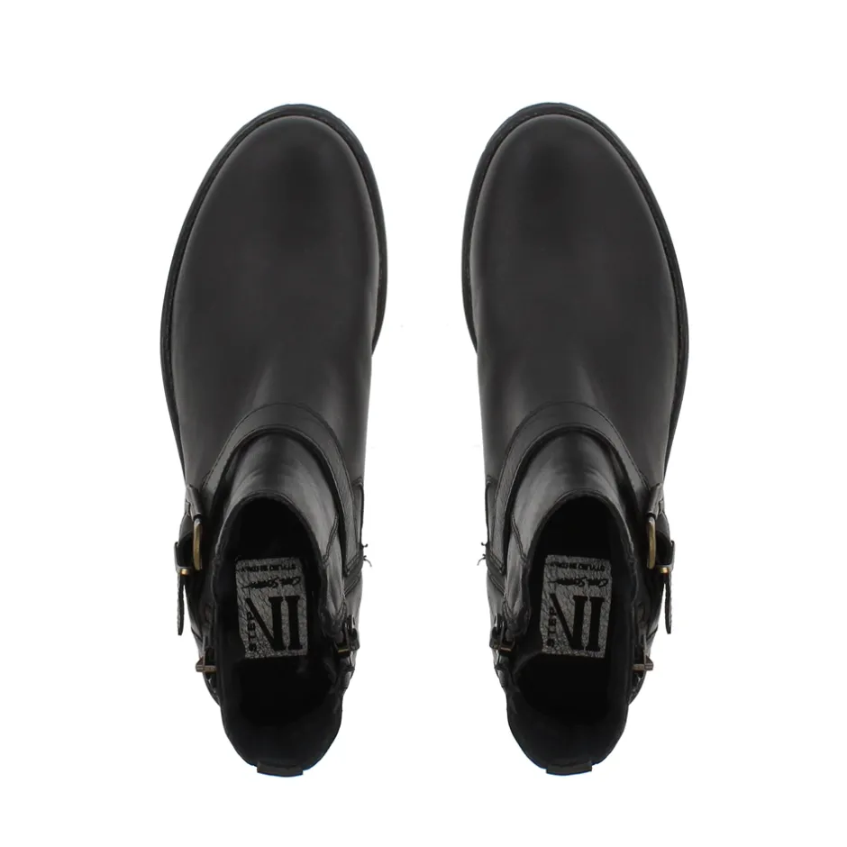 Sumaya Black Leather Ankle Boots<Carl Scarpa Best