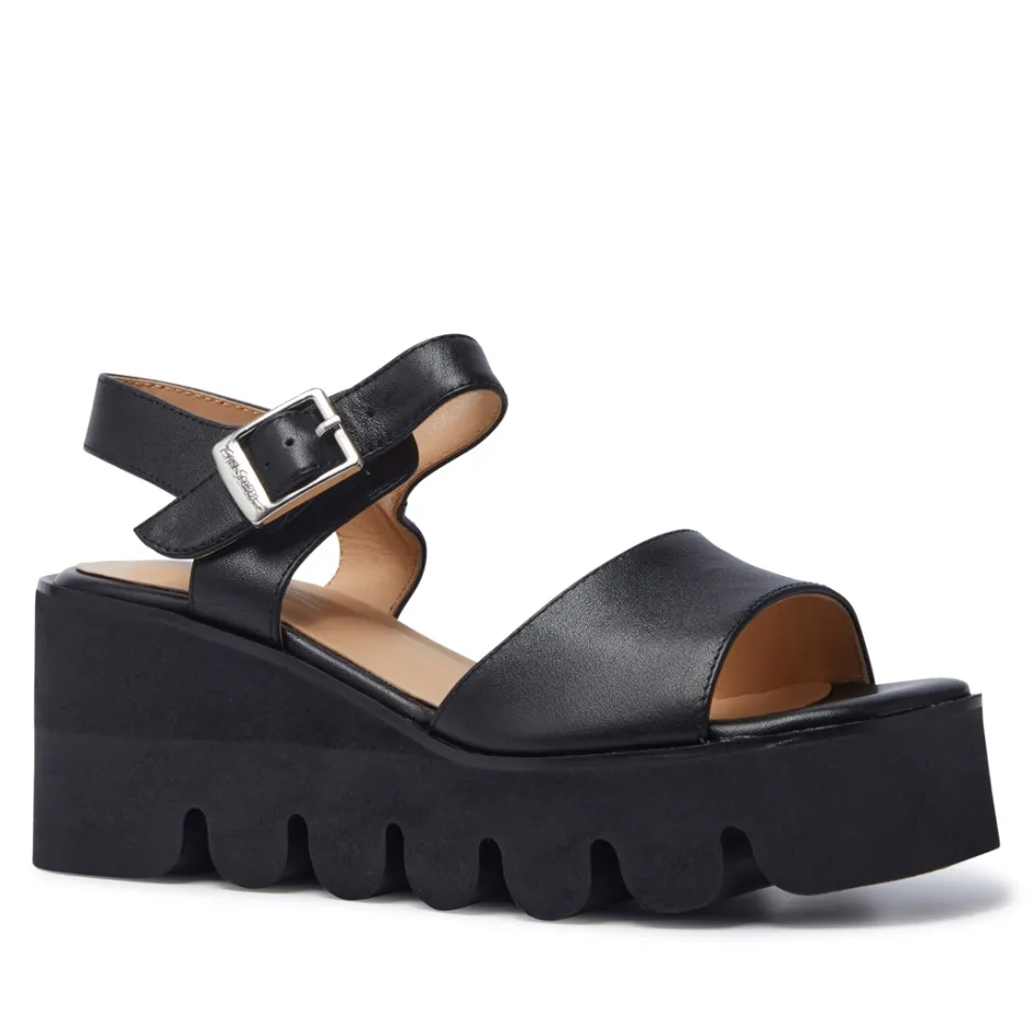 Veronne Black Leather Wavesole Sandals<Carl Scarpa Store